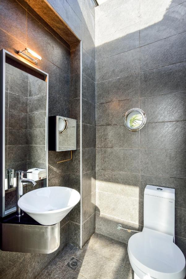 Adorno Luxury Villas 克拉法吉亚 外观 照片