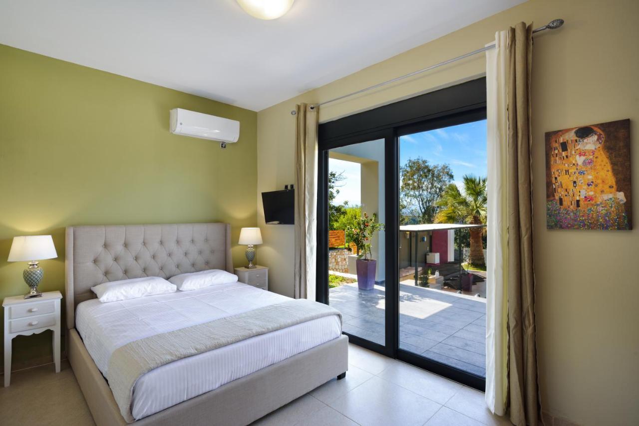 Adorno Luxury Villas 克拉法吉亚 外观 照片