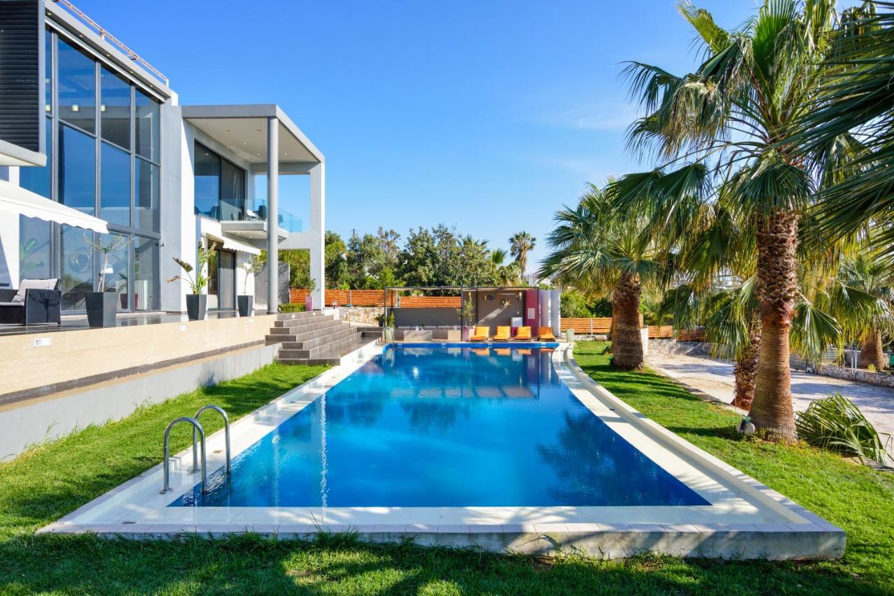 Adorno Luxury Villas 克拉法吉亚 外观 照片