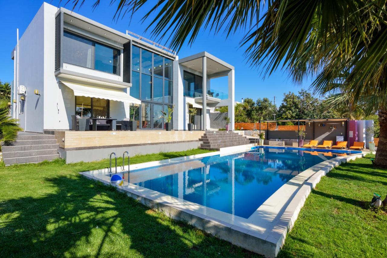 Adorno Luxury Villas 克拉法吉亚 外观 照片